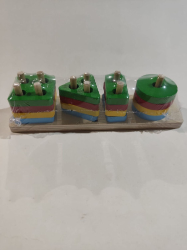 Развивающая игра из дерева "Геометрическая пирамидка" (Буква-Ленд)